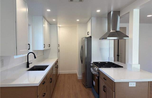 7101 Fallbrook Avenue photos photos