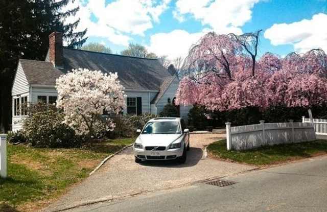 32 Clifford St. - 32 Clifford Street, Wellesley, MA 02482