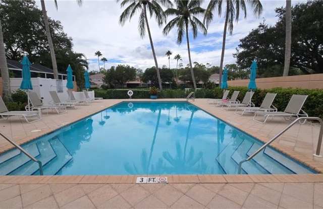 5325 Cove Cir Gallery 2