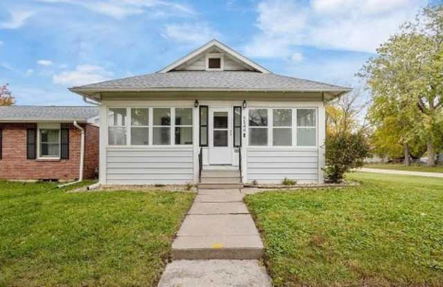 5144 Greenwood Street - 5144 Greenwood Street, Lincoln, NE 68504
