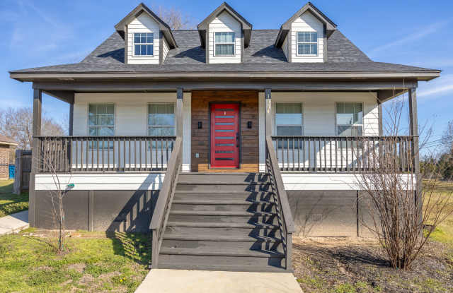 1004 Davis Avenue - 1004 Davis Avenue, Jacksonville, TX 75766