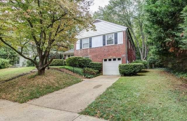 4902 Elsmere Avenue - 4902 Elsmere Avenue, Bethesda, MD 20814