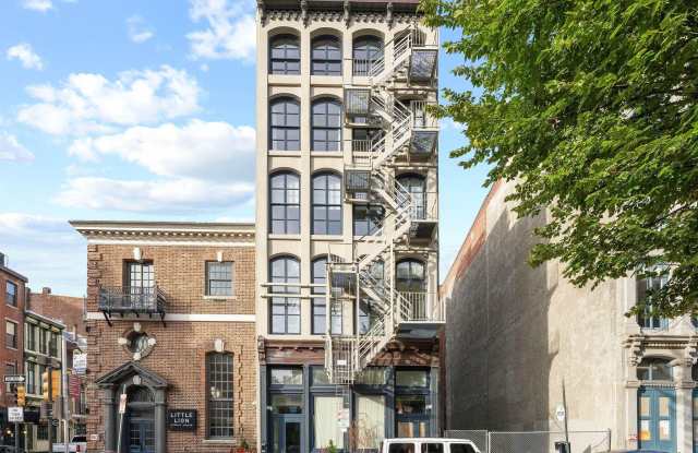 241 CHESTNUT ST. Gallery 1