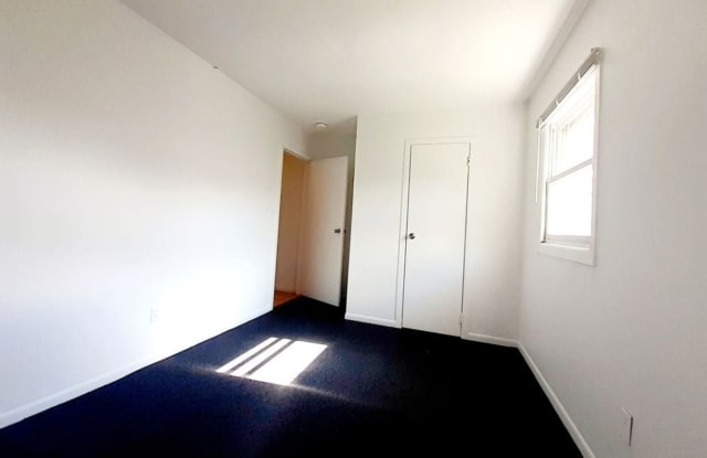 2202 Joppa Ave UPSTAIRS - 2202 Joppa Avenue, Zion, IL 60099