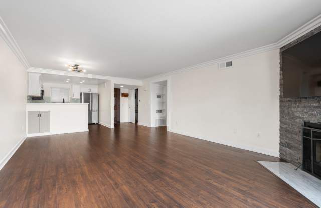 2 Bedroom, 2 Bathroom Condo for Rent -MOVE IN SPECIAL- $500 off First Months Rent! If You Apply Same Day! - 3370 Cherokee Avenue, San Diego, CA 92104