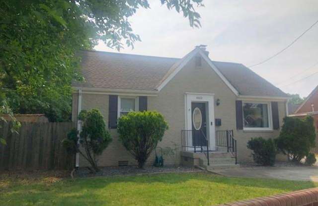 Colonial Heights photos photos