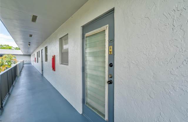 8350 Sands Point Blvd photos photos
