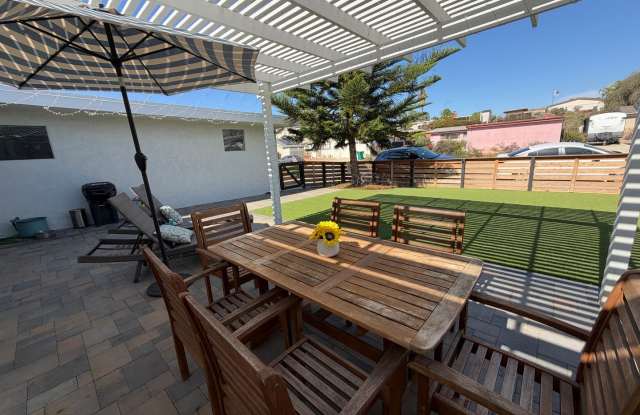 Beautiful single level home in Serra Mesa Gallery 3