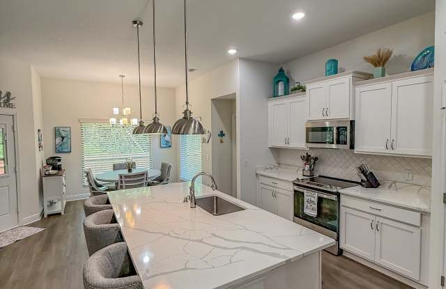 2437 Hilton Drive - 2437 Hilton Drive, Navarre, FL 32566