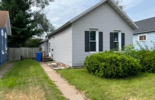 713 E Howard St - 713 East Howard Street, Winona, MN 55987