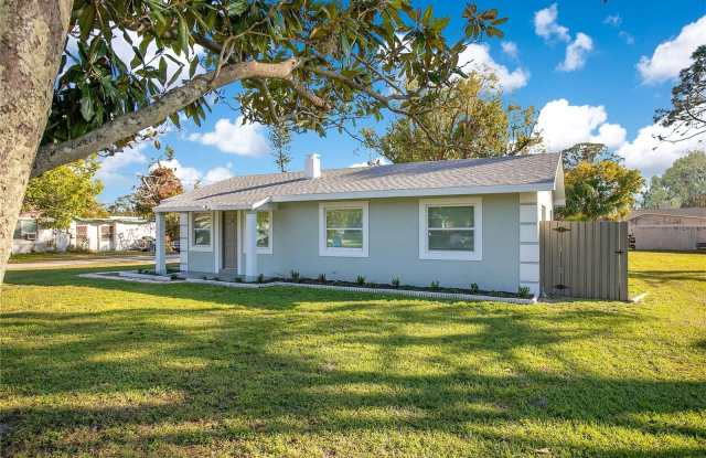 716 69TH AVENUE W Gallery 2