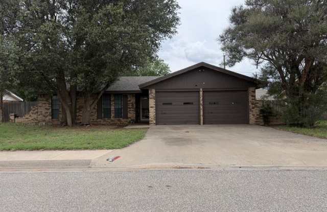 3705 Dentcrest Dr Gallery 1