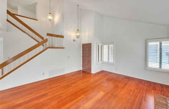 10 Falcon Ridge Drive Gallery 4