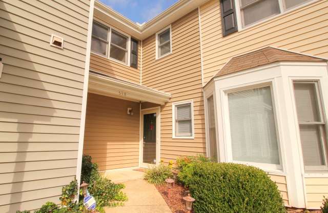 Nice 3 bedroom 2 bath town home in SW Durham: Available July 10th - 538 Darby Glen Lane, Durham, NC 27713