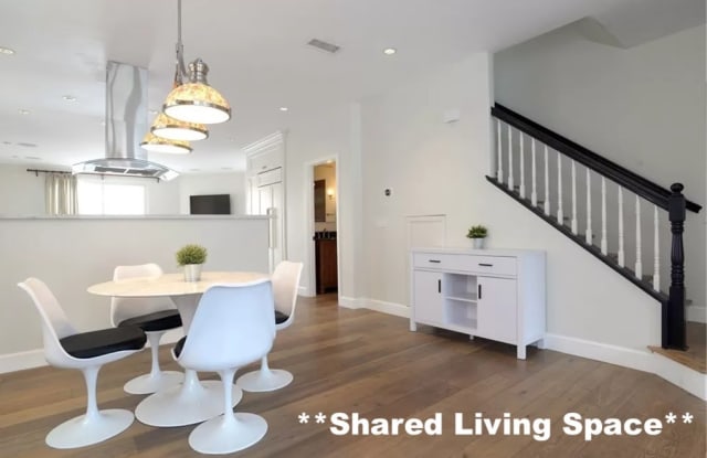6645 Variel Avenue photos photos