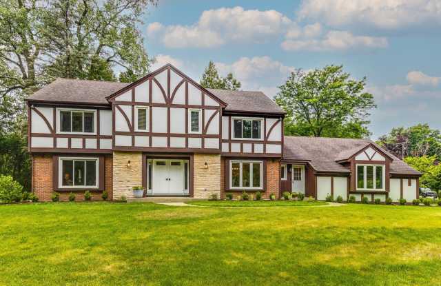 1441 Lawrence Avenue photos photos
