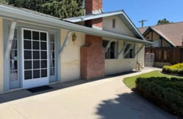 Move-In Ready Mountain Retreat with Garage Near Frazier Park & Los Padres Forest photos photos