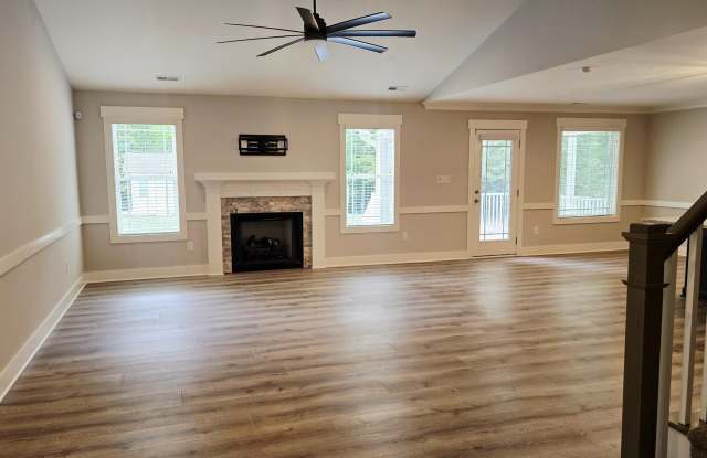 574 Long Grass Drive Gallery 4