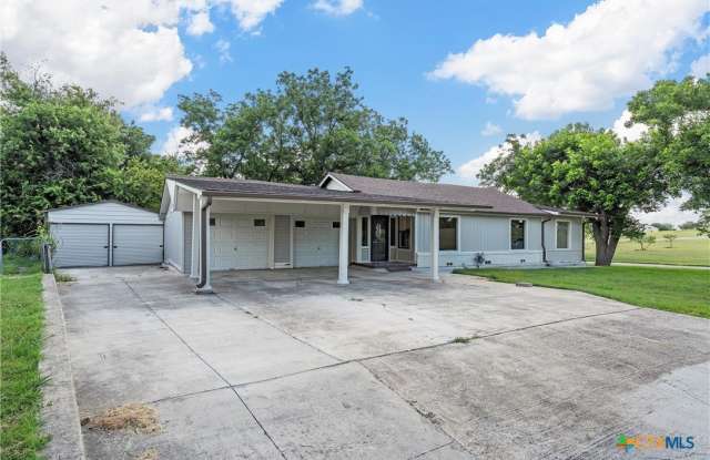 1524 E Avenue B Gallery 2