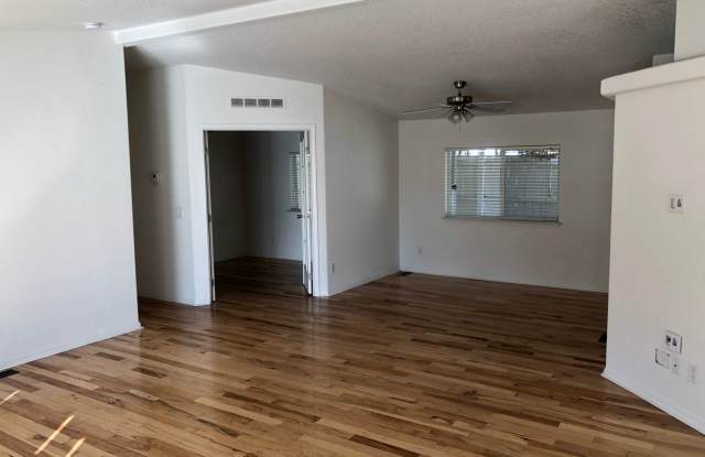 1168 Aztec Gallery 3