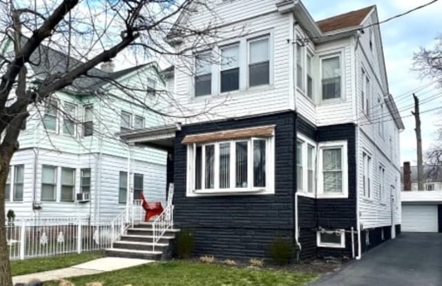 252 Ampere Pkwy - 252 Ampere Parkway, Essex County, NJ 07003