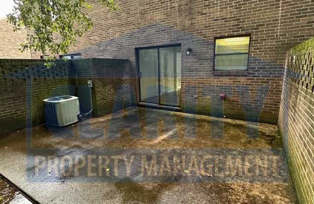 Excellent CLEVELAND NW location! Gallery 4
