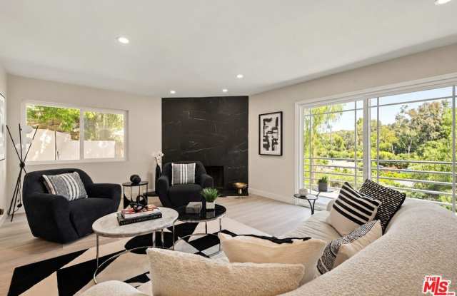 21490 Arcos Dr Gallery 3