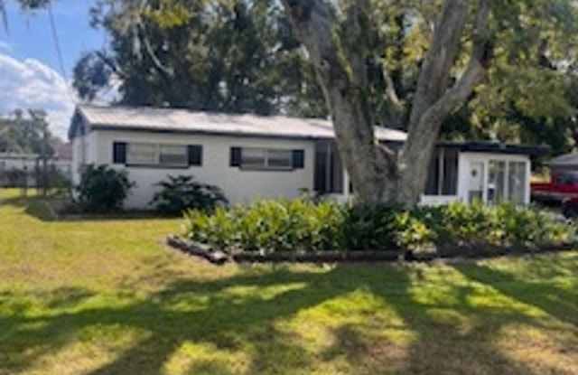 1905 E Linda St – 3 Bed, 1 Bath Home for Rent photos photos 1905 E Linda St – 3 Bed, 1 Bath Home for Rent photos photos