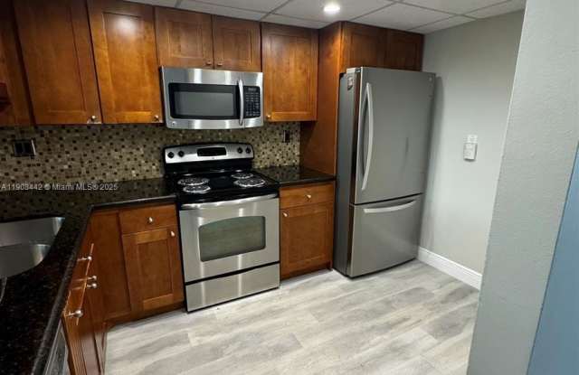 9050 NW 28th St - 9050 Northwest 28th Street, Coral Springs, FL 33065