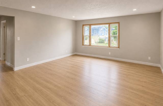 3715 Knoll Ridge Drive Gallery 2