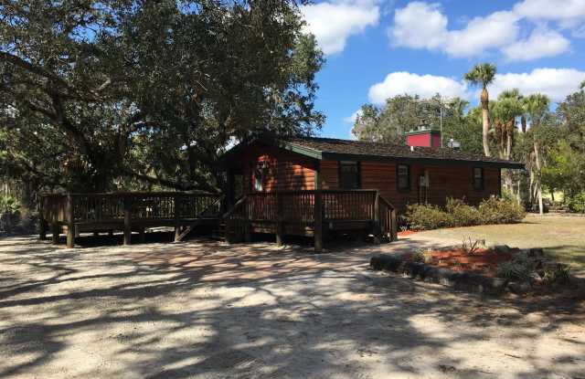 423 S Moon Dr Gallery 2