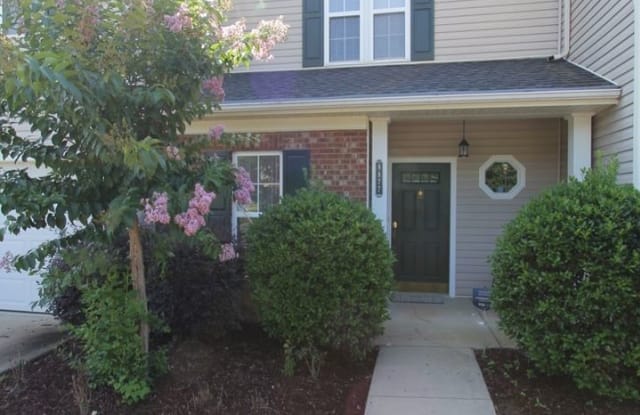 8877 Cinnabay Drive - 8877 Cinnabay Drive, Charlotte, NC 28216