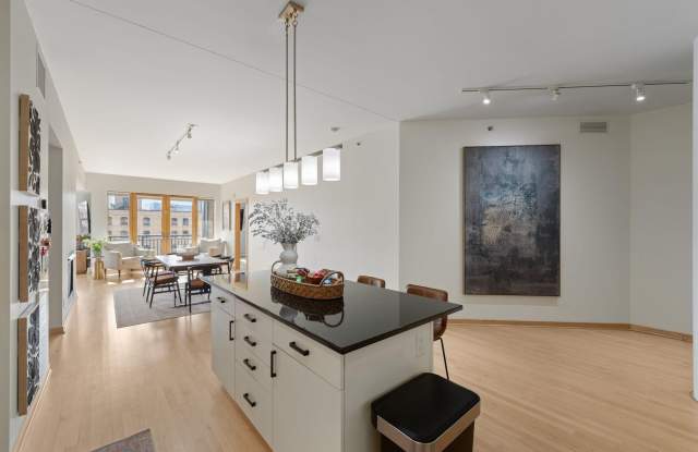 401 N 2nd Street Gallery 1