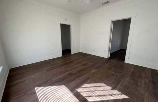 1917 S 15th Street Gallery 4