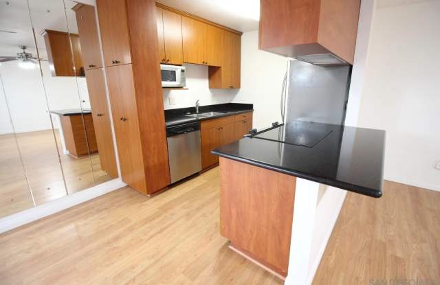 9574 Carroll Canyon Road unit: 153 photos photos