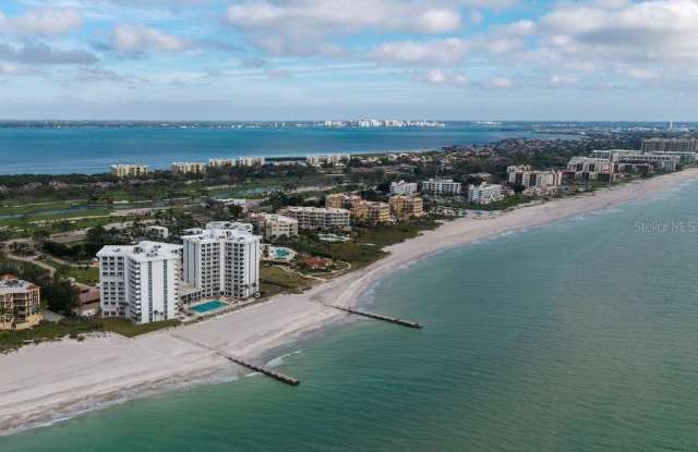 2295 GULF OF MEXICO Drive Gallery 2