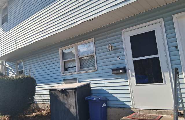 15 Parish Court - 15 Parish Court, Carbondale, PA 18407