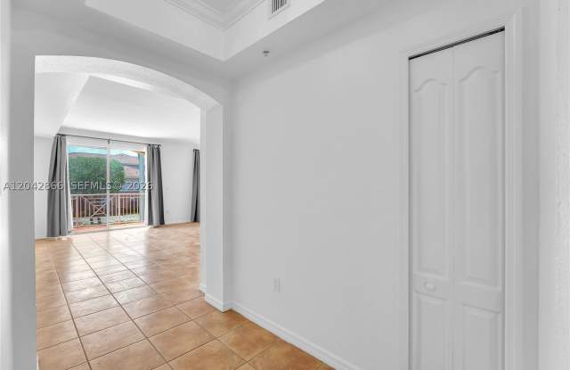 8858 W Flagler St Gallery 3