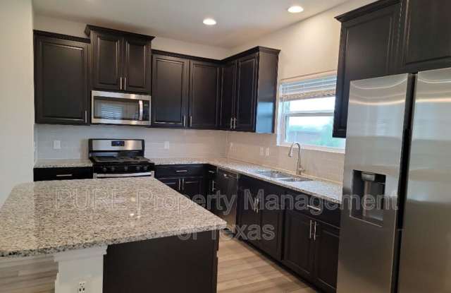 3201 College Park Dr Gallery 2