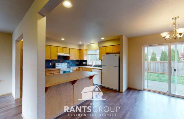 Great Location! Easy JBLM Commute! Gallery 3
