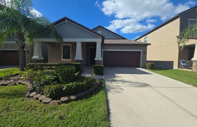 GORGEOUS 4-Bedroom, 3-Bathroom in Riverview Gallery 1