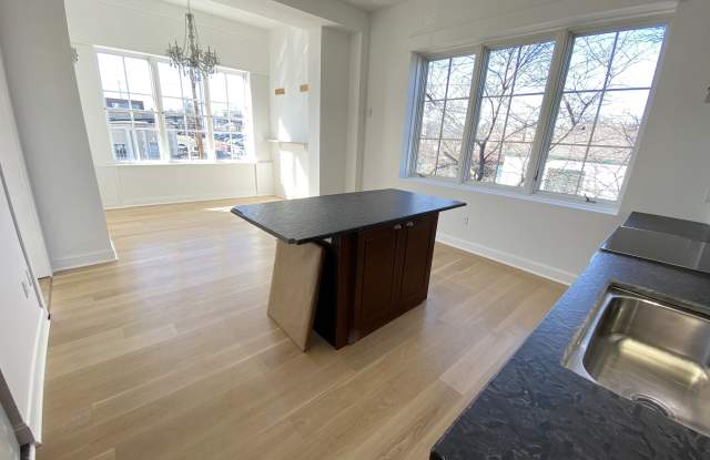 15 River Street Gallery 3