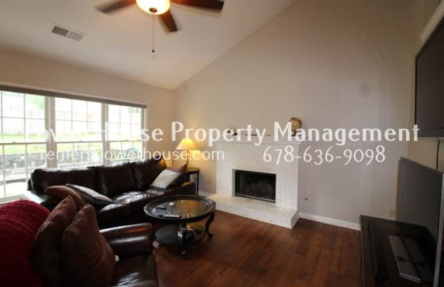 220 Red Oak Lane Gallery 3