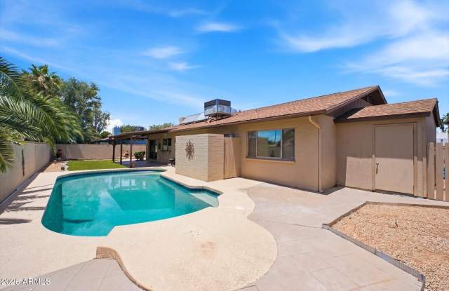 6259 E Acoma Drive Gallery 4