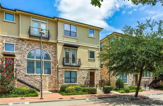 5741 Lois Lane - 5741 Lois Lane, Plano, TX 75024