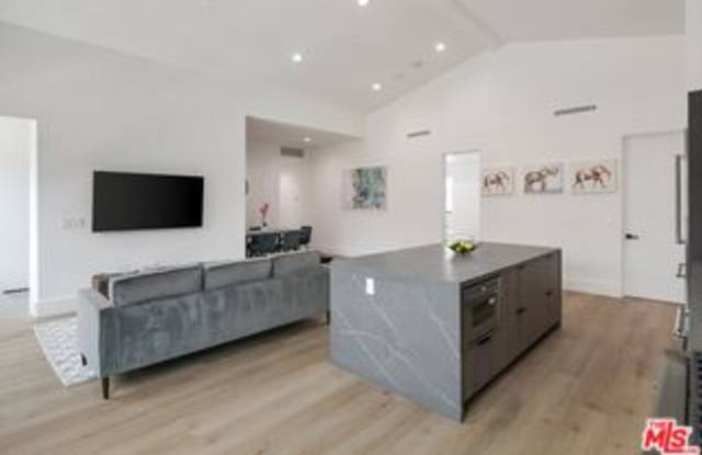 1236 North Spaulding Avenue Gallery 3