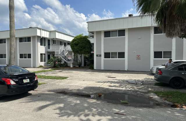 1638 Dewey St photos photos