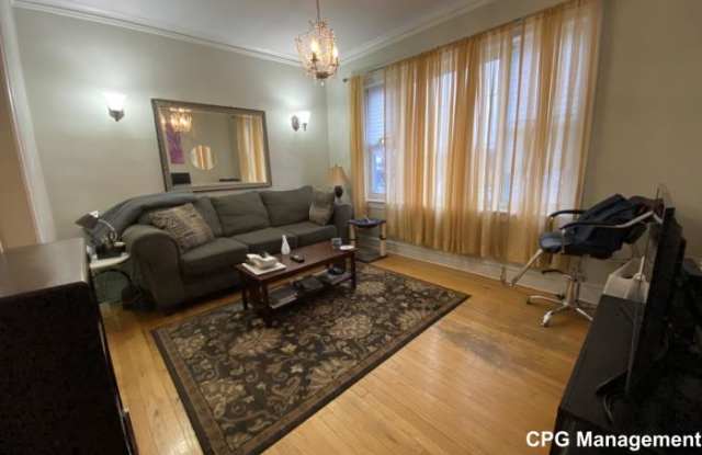 2910 ALBANY Gallery 2