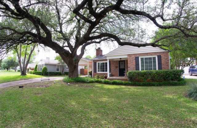 6378 Greenway Rd - 6378 Greenway Road, Fort Worth, TX 76116