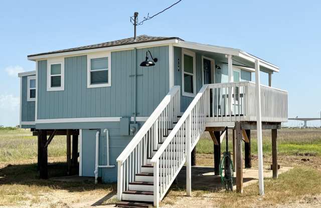 Elegant 2/1 Beach Cottage in Surfside ! photos photos